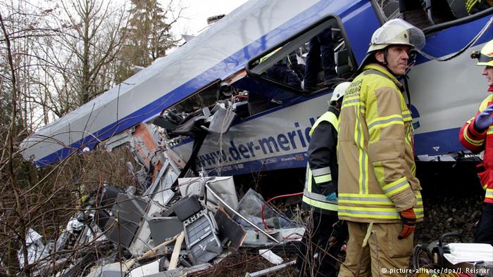 Two `tragic` mistakes led to Bavarian train crash